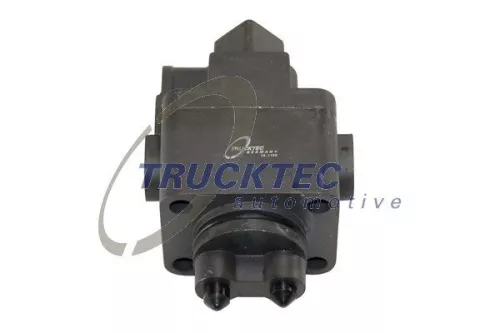 Switch, splitter gearbox