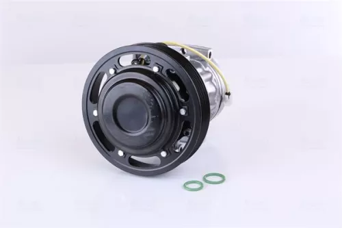 Compressor, air conditioning