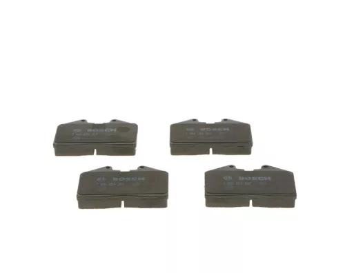BOSCH Brake Pad Set, disc brake (0986494267)