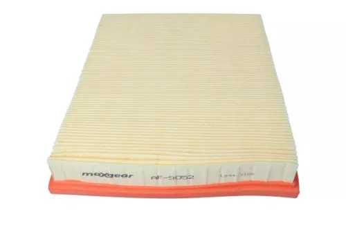 MAXGEAR Air Filter (26-0210)