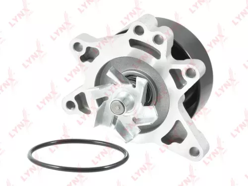 LYNXAUTO Water pump (CW-0026)