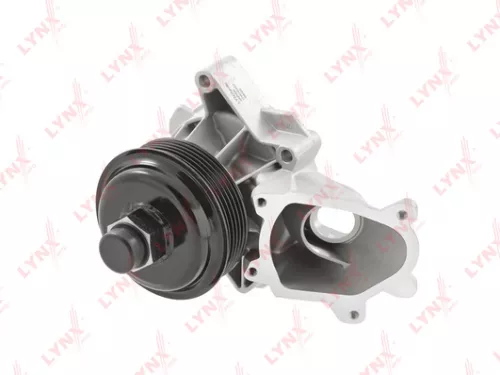 LYNXAUTO Water pump (CW-0220)